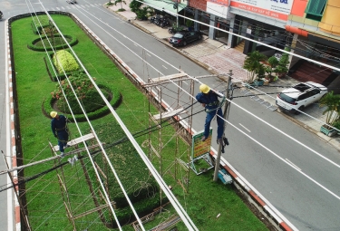 TP.HCM hoàn thành công trình đường dây 110kV Phú Lâm - Bình Phú mừng Quốc khánh